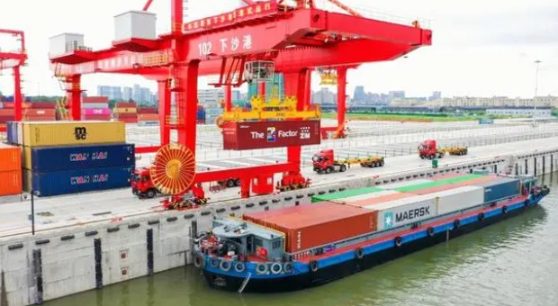 杭州下沙港開港，以外內(nèi)貿(mào)海運(yùn)集裝箱業(yè)務(wù)為主